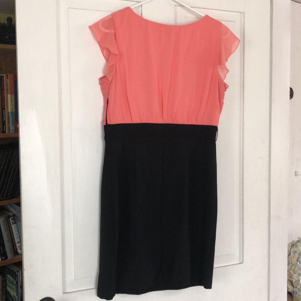 Dress - Picture 4 of 8